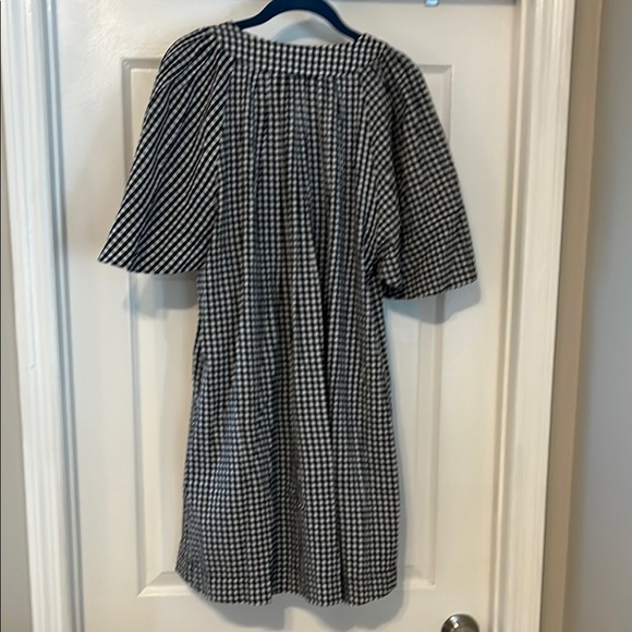 Pomander Place Black and White Puff Sleeve Mini Sundress - Picture 4 of 4